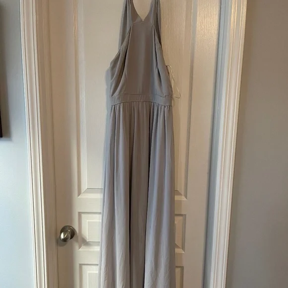 short light grey bridesmaid dresses Halter Light Grey Lace Appliques Ruffle Short Homecoming Dress   FancyVestido